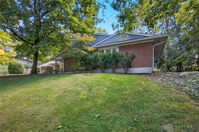 100 E Thruston Boulevard, Oakwood, OH 45409