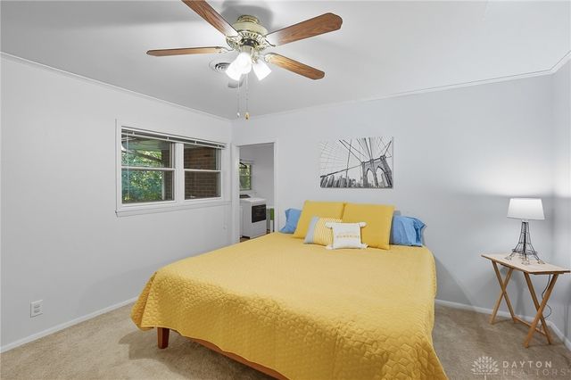 100 E Thruston Boulevard, Oakwood, OH 45409