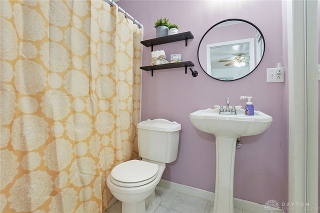 100 E Thruston Boulevard, Oakwood, OH 45409