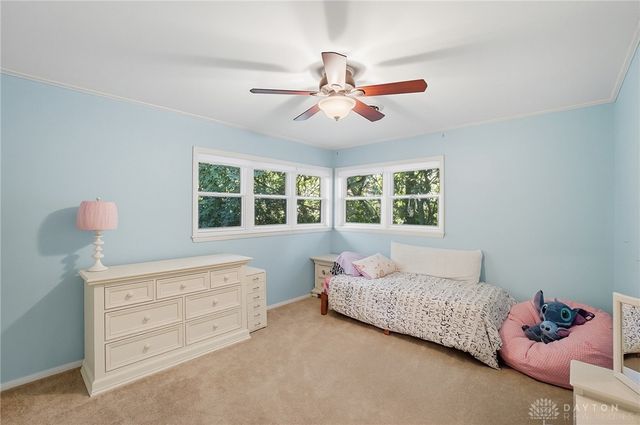 100 E Thruston Boulevard, Oakwood, OH 45409