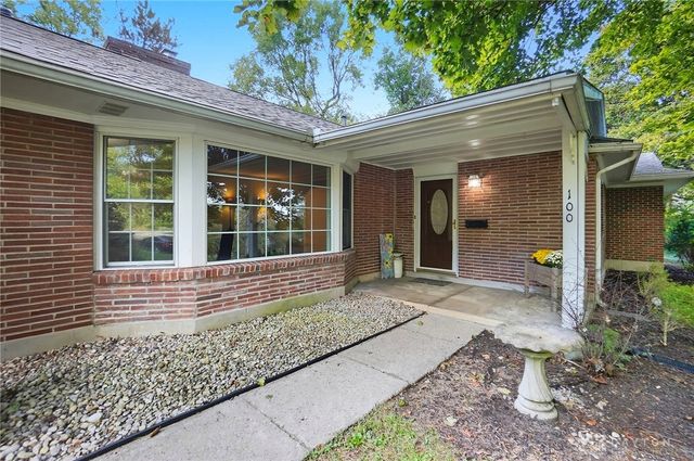 100 E Thruston Boulevard, Oakwood, OH 45409