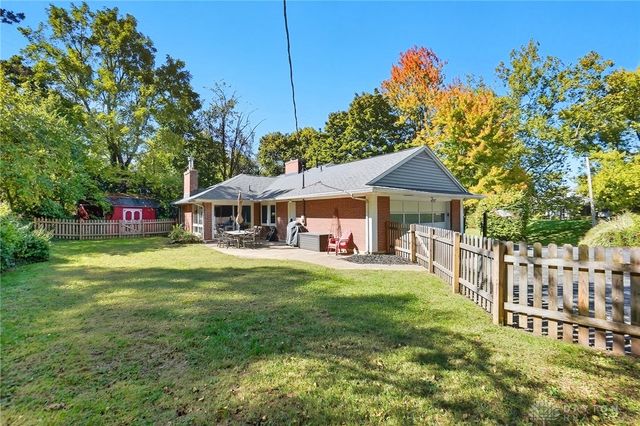 100 E Thruston Boulevard, Oakwood, OH 45409