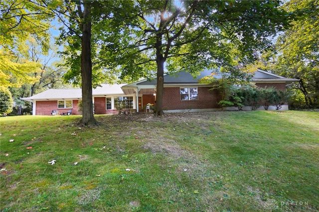 100 E Thruston Boulevard, Oakwood, OH 45409