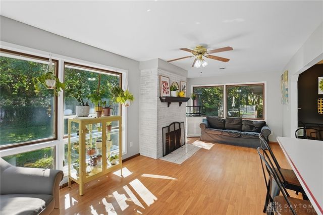 100 E Thruston Boulevard, Oakwood, OH 45409