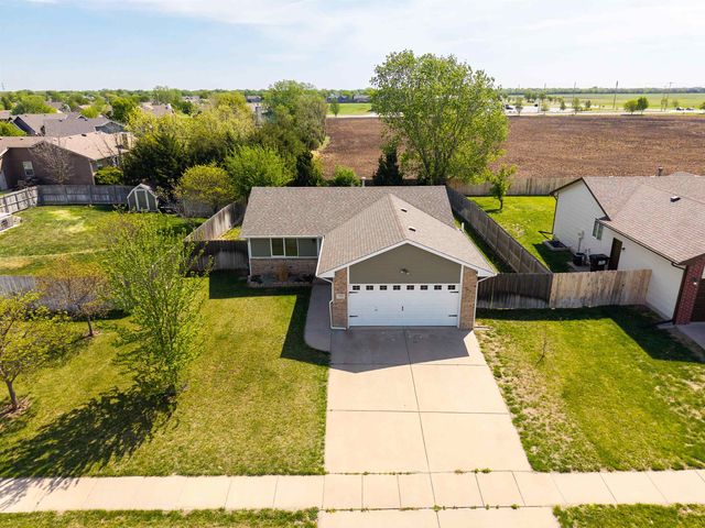 2302 S Rogers Ln, Wichita, KS 67235