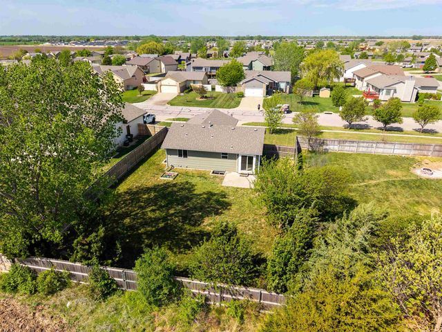 2302 S Rogers Ln, Wichita, KS 67235