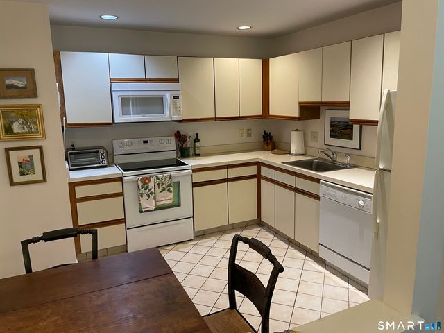 97 West Norwalk Road 3, Norwalk, CT 06850