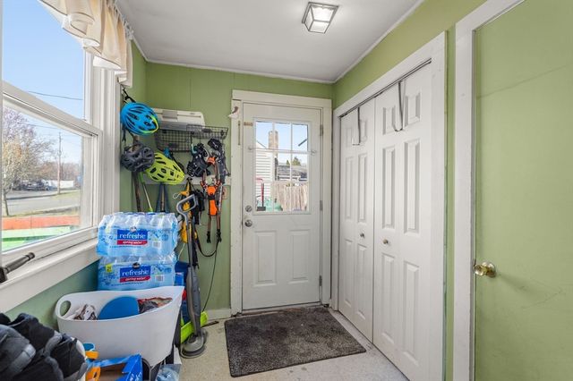 35 Macarthur Rd, Beverly, MA 01915