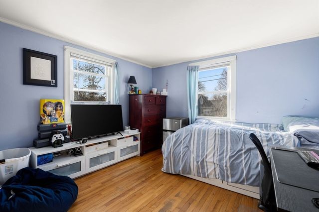 35 Macarthur Rd, Beverly, MA 01915