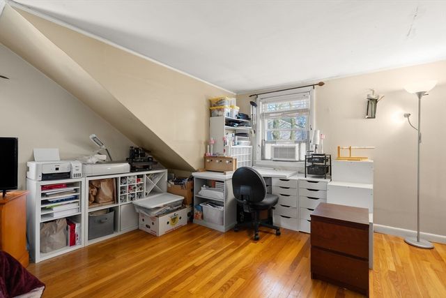 35 Macarthur Rd, Beverly, MA 01915