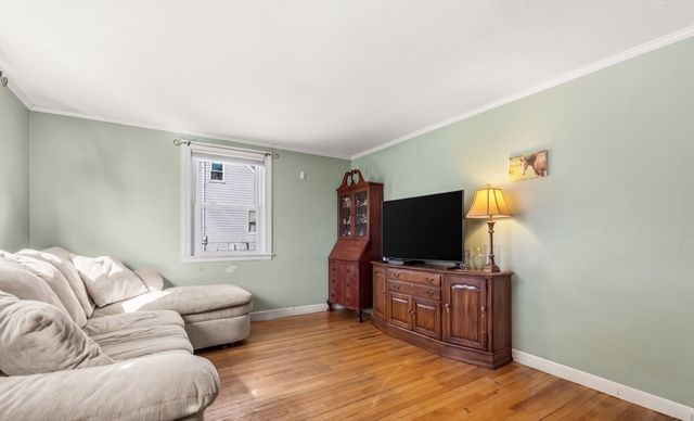 35 Macarthur Rd, Beverly, MA 01915
