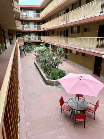 545 Chestnut 203, Long Beach, CA 90802