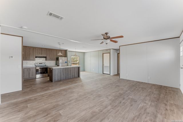 2849 Fm 1333, Poteet, TX 78065