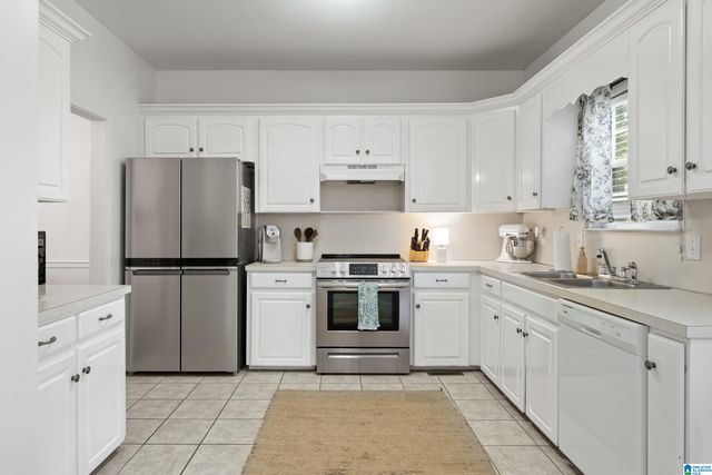 551 FIELDSTONE DRIVE, Helena, AL 35080
