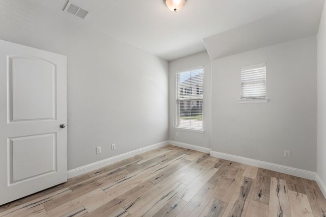 2104 Barx Drive, Little Elm, TX 75068