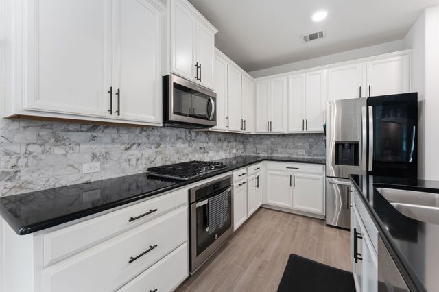 2104 Barx Drive, Little Elm, TX 75068