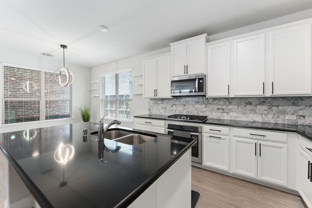 2104 Barx Drive, Little Elm, TX 75068