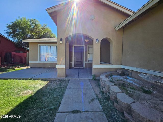 6027 W ROANOKE Avenue, Phoenix, AZ 85035