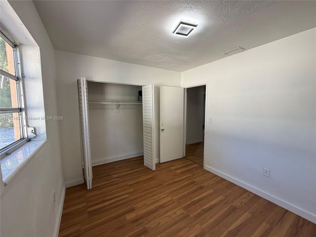 6301 Moseley St 2, Hollywood, FL 33024