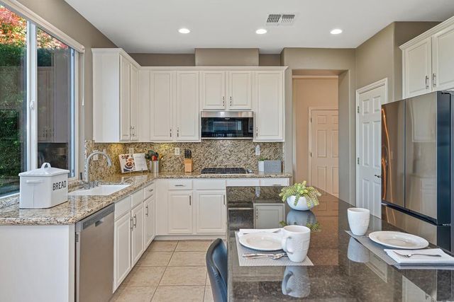 1936 Wesley Dr, Folsom, CA 95630