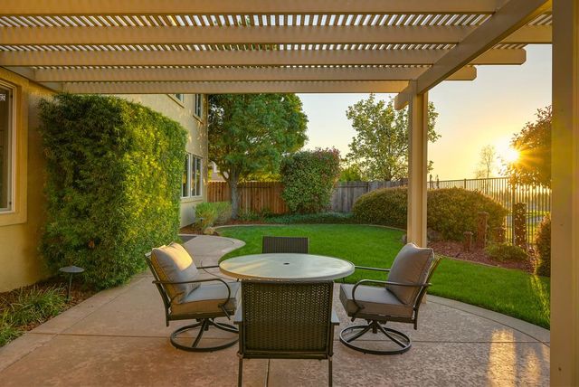 1936 Wesley Dr, Folsom, CA 95630