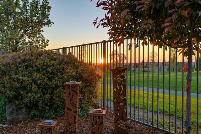 1936 Wesley Dr, Folsom, CA 95630