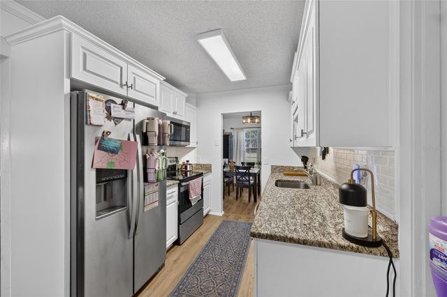 303 OAK TRACK PASS, Ocala, FL 34472