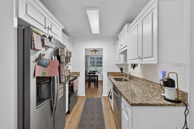 303 OAK TRACK PASS, Ocala, FL 34472