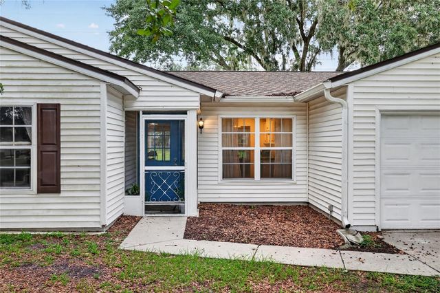 303 OAK TRACK PASS, Ocala, FL 34472