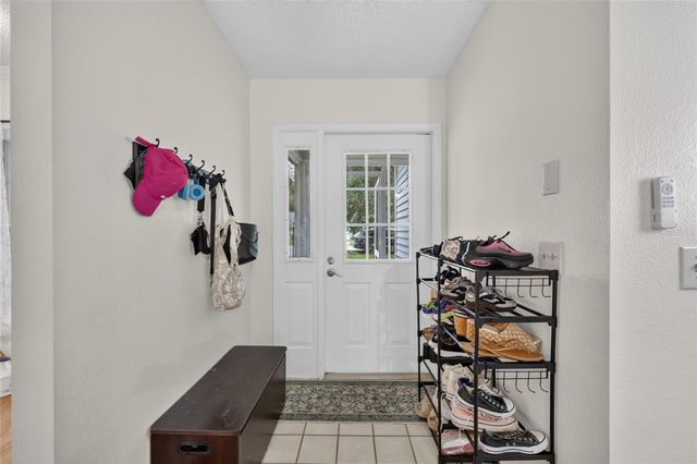 303 OAK TRACK PASS, Ocala, FL 34472