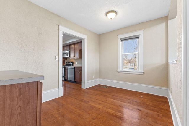 2433 Youngman Avenue, Saint Paul, MN 55116