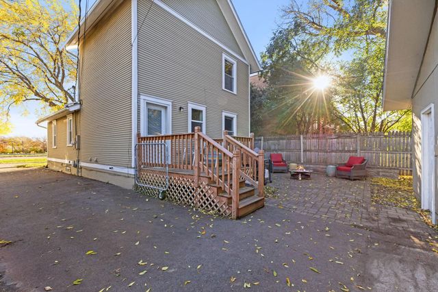 2433 Youngman Avenue, Saint Paul, MN 55116