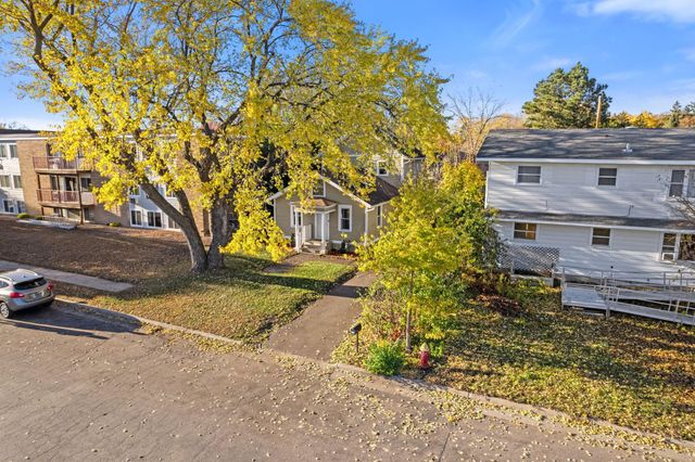 2433 Youngman Avenue, Saint Paul, MN 55116