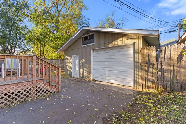 2433 Youngman Avenue, Saint Paul, MN 55116