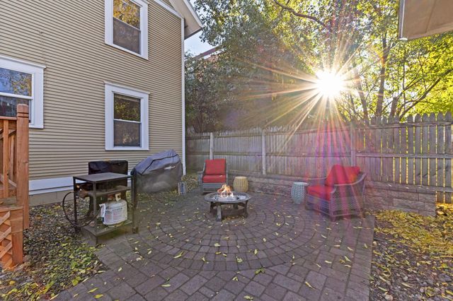 2433 Youngman Avenue, Saint Paul, MN 55116