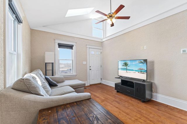 2433 Youngman Avenue, Saint Paul, MN 55116