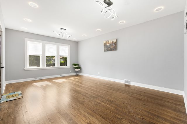 12349 S Parnell Avenue, Chicago, IL 60628