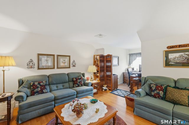 32 Dogwood Court 32, Rocky Hill, CT 06067
