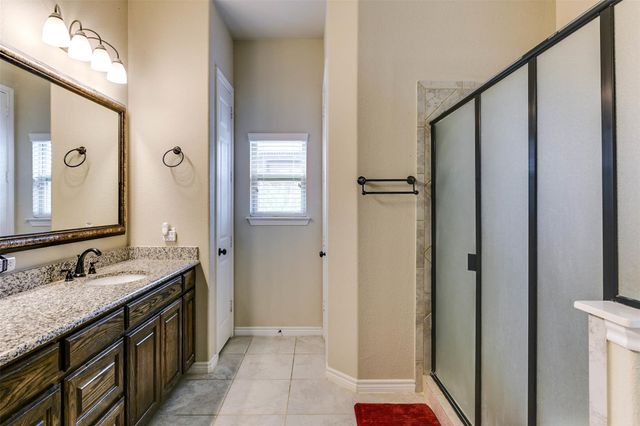 237 Katy Lake Drive, Waxahachie, TX 75165