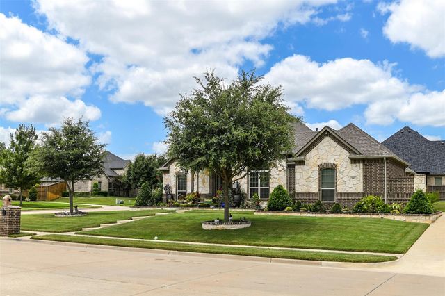 237 Katy Lake Drive, Waxahachie, TX 75165