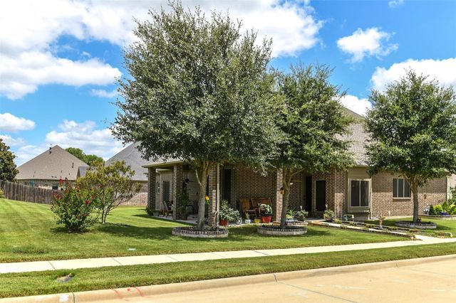 237 Katy Lake Drive, Waxahachie, TX 75165