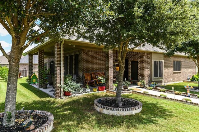 237 Katy Lake Drive, Waxahachie, TX 75165