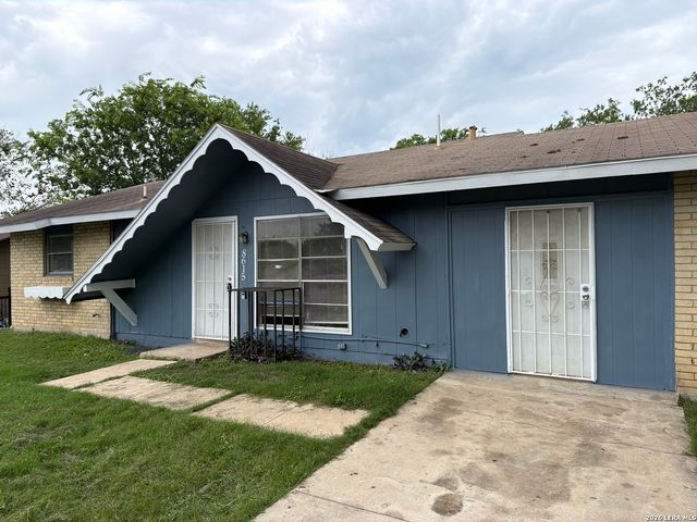 8615 Standing Rock St, San Antonio, TX 78242