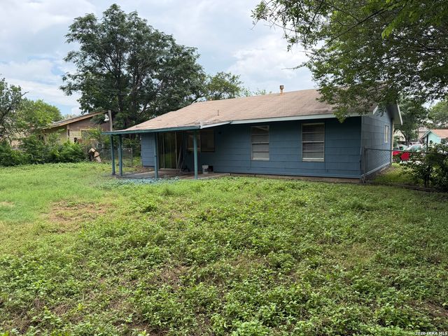 8615 Standing Rock St, San Antonio, TX 78242