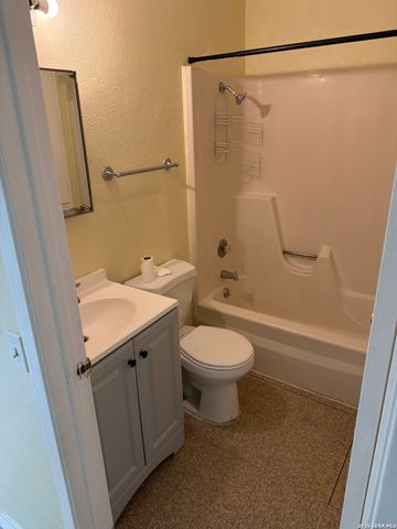 8615 Standing Rock St, San Antonio, TX 78242