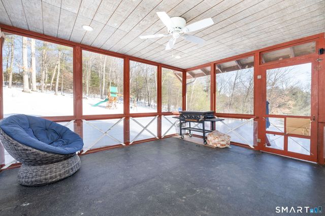 95 Lakewood Circle South, Manchester, CT 06040