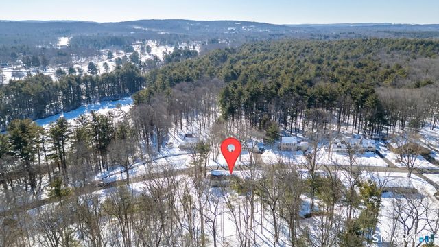 95 Lakewood Circle South, Manchester, CT 06040