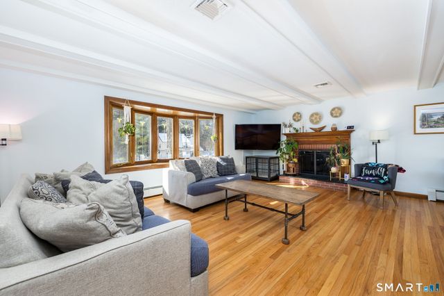 95 Lakewood Circle South, Manchester, CT 06040