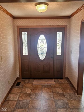 51 Greenhaven, Terre Haute, IN 47802