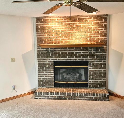 51 Greenhaven, Terre Haute, IN 47802